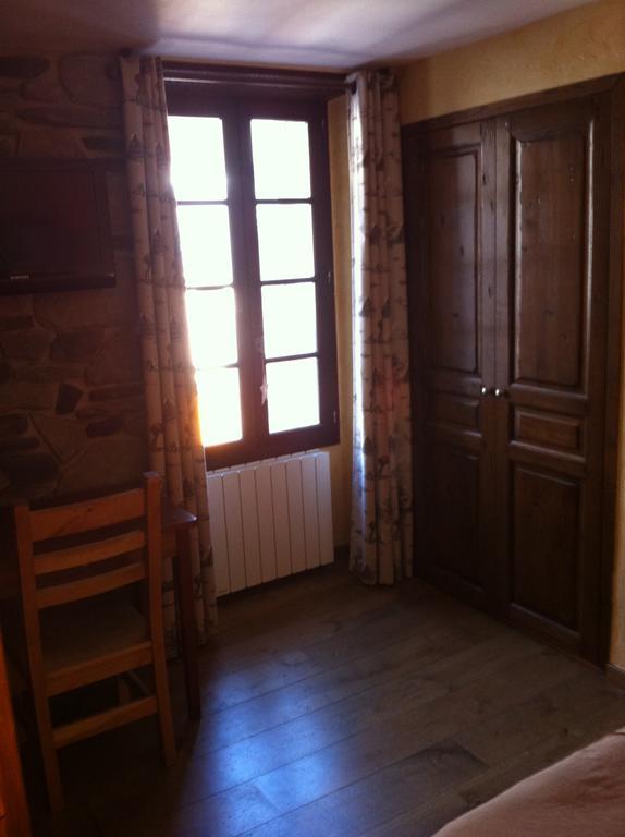 Au Chant Des Marmites Saint-Lary-Soulan Chambre photo