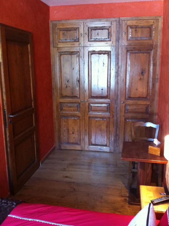 Au Chant Des Marmites Saint-Lary-Soulan Chambre photo