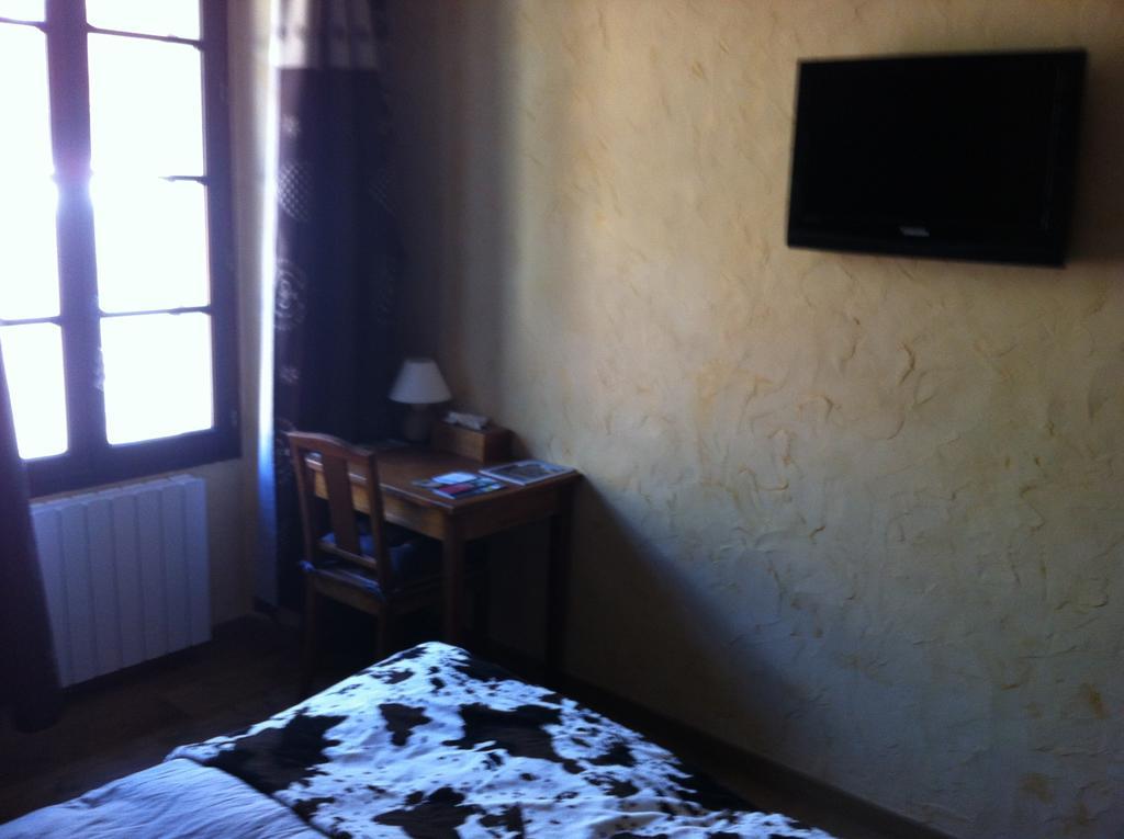 Au Chant Des Marmites Saint-Lary-Soulan Chambre photo