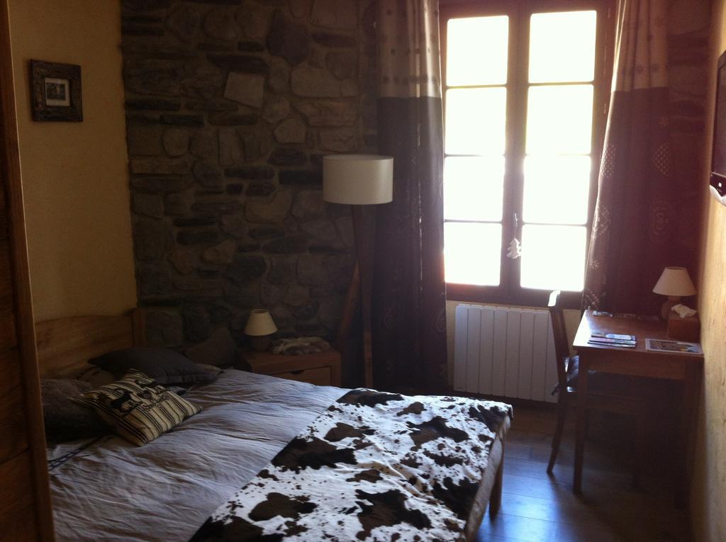Au Chant Des Marmites Saint-Lary-Soulan Chambre photo